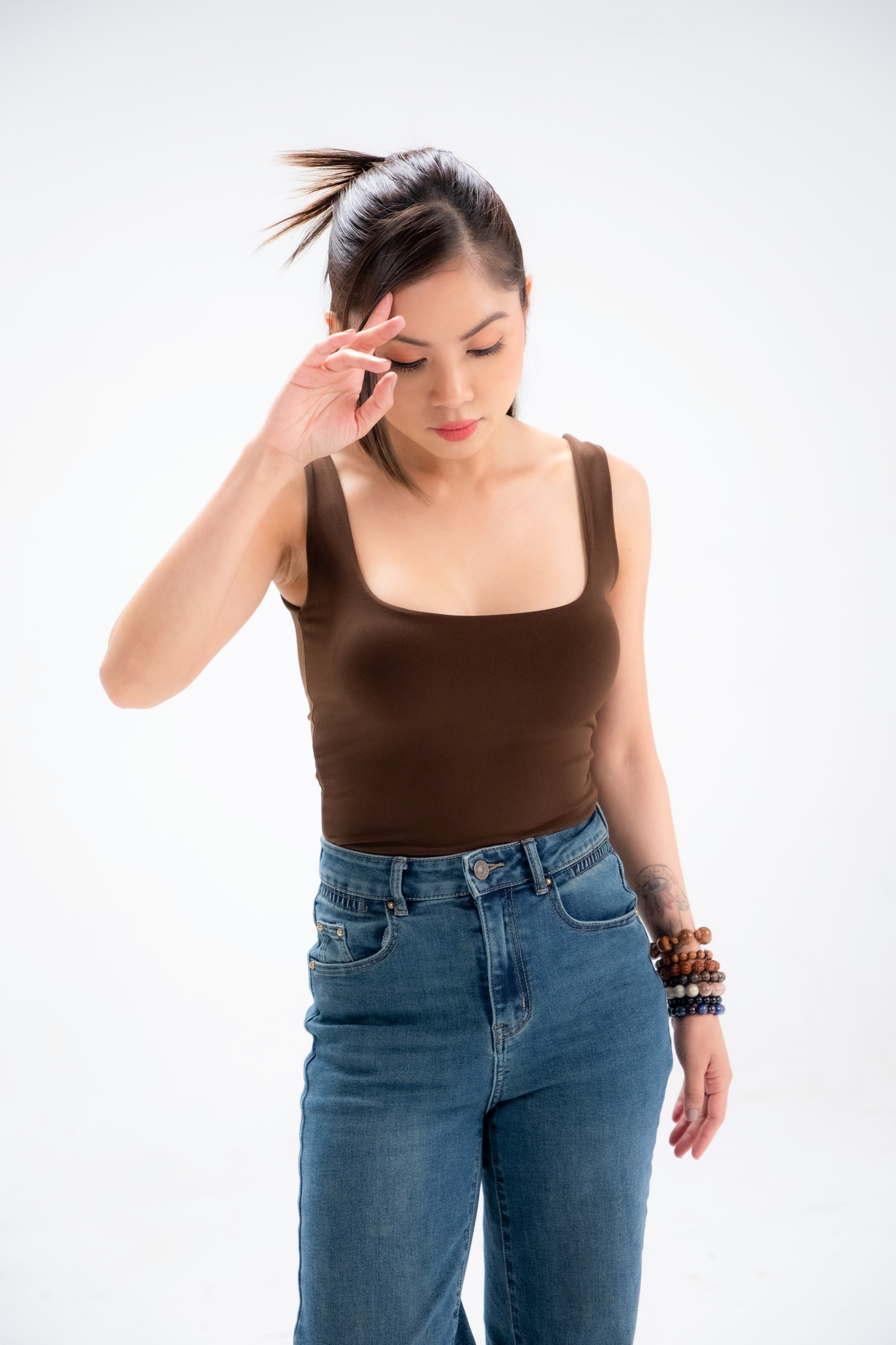 HAZEL BASIC SQUARE NECK